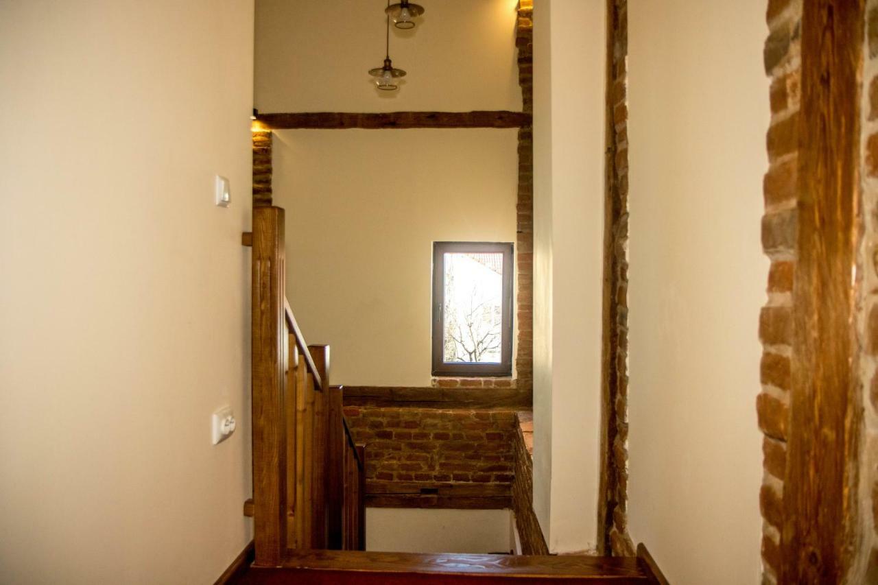 Antique ApartHotel Alba Iulia Extérieur photo